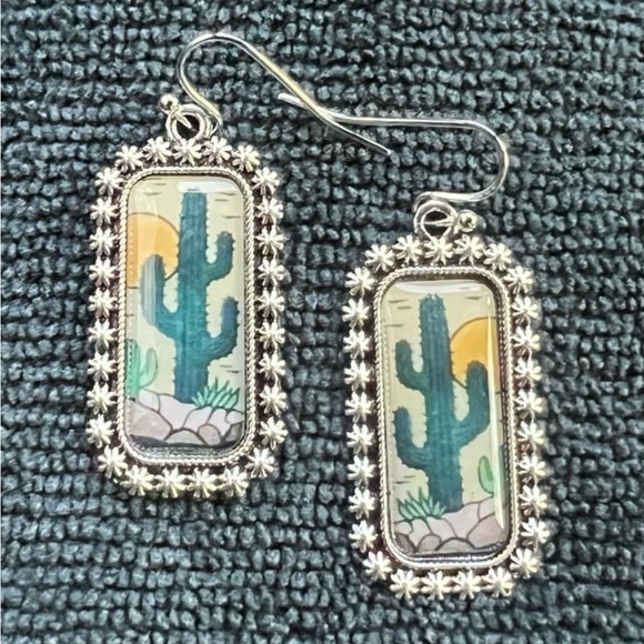 Silver Cactus Earrings/Gift Southwest Aztec - Picture 3 of 4